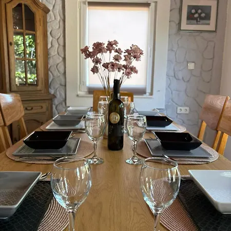 Barba Ive - With Pool Villa